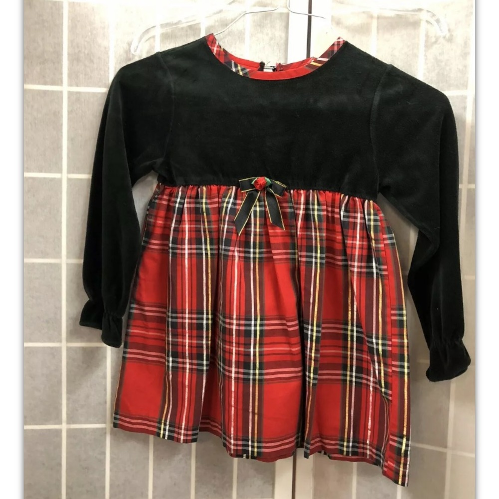 Avon Style,girl,ChristmasDress,red/black,size4/5.: